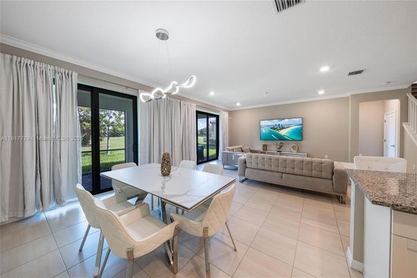 Dining room, Interior, Living room, Pendant Lights, Recessed Lighting