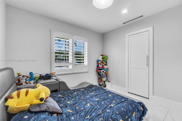 Bedroom, Interior, Marble, Recessed Lighting
