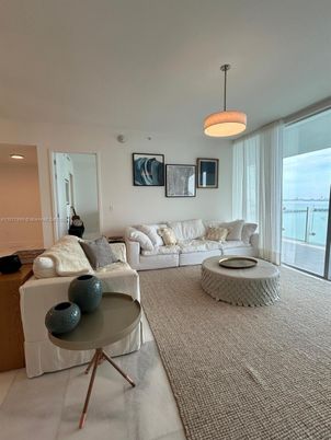 Interior, Living room, Pendant Lights, Recessed Lighting, Water