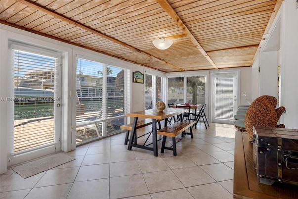 Dining room, Interior, Sun Room, Wooden Ceilings