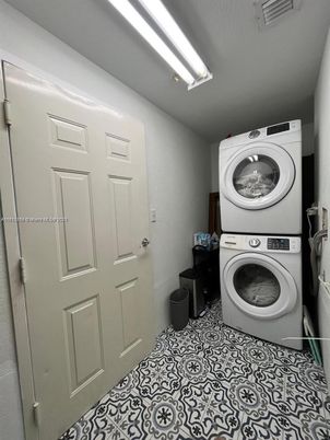 Interior, Utility Closets, Washer