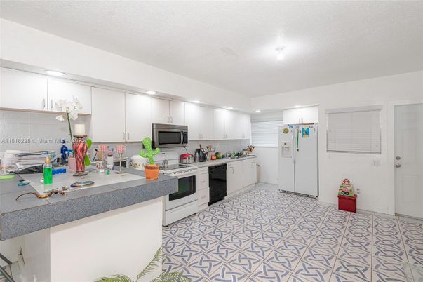 Interior, Kitchen, Recessed Lighting