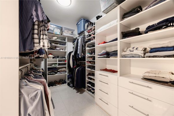 Interior, Recessed Lighting, Walk-in Closets