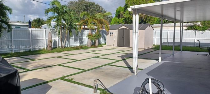 Backyard, Exterior