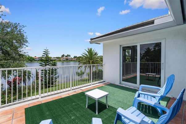 Backyard, Exterior, Water