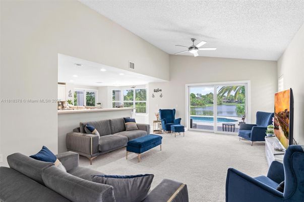 Interior, Living room, Recessed Lighting, Water