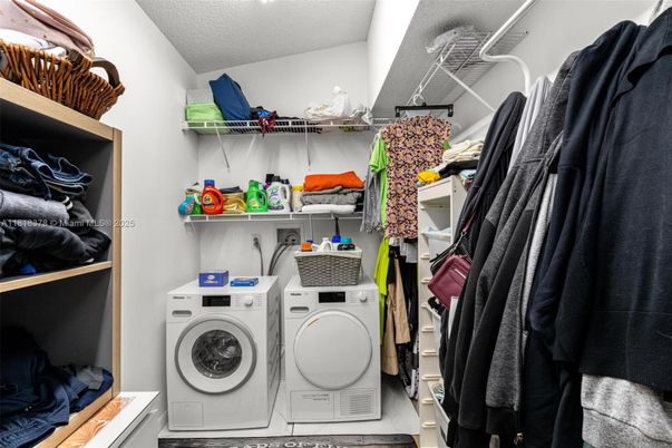 Interior, Utility Closets, Washer