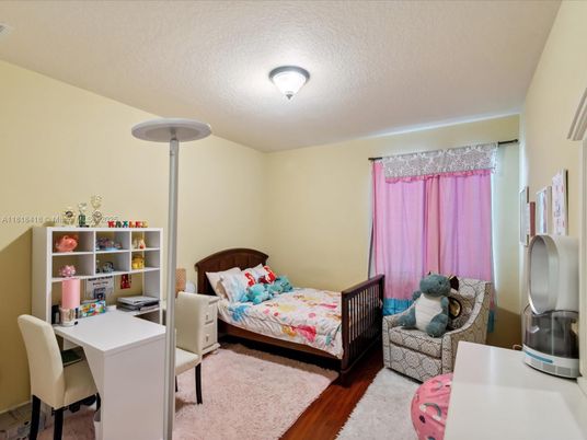 Bedroom, Home Office, Interior, Wood Texture Flooring
