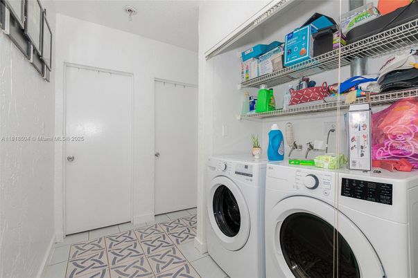 Interior, Washer