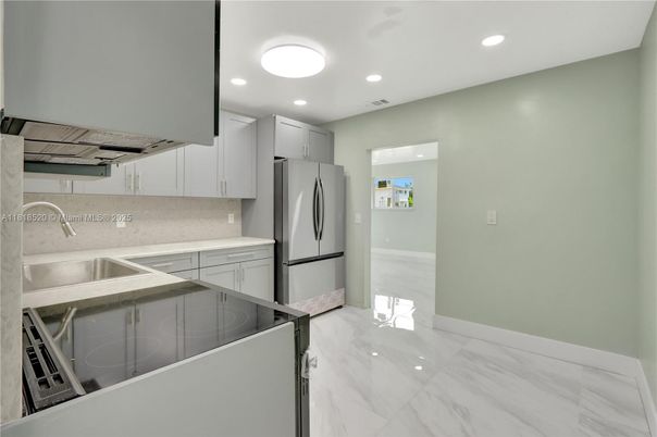 Interior, Kitchen, Marble, Recessed Lighting