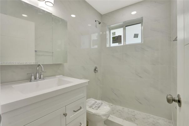 Bathroom, Interior, Marble Walls, Recessed Lighting