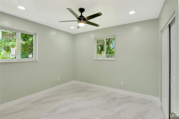 Empty room, Interior, Marble, Recessed Lighting