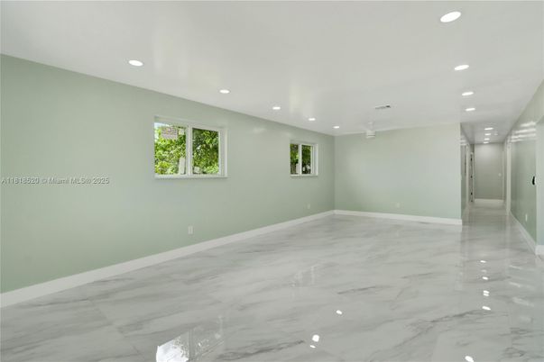 Empty room, Interior, Marble, Recessed Lighting