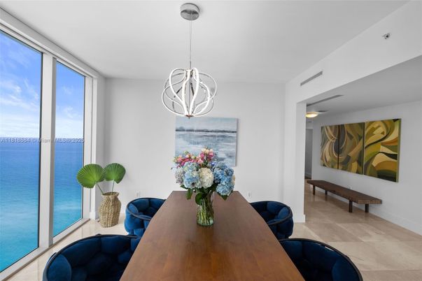 Dining room, Interior, Pendant Lights, Water