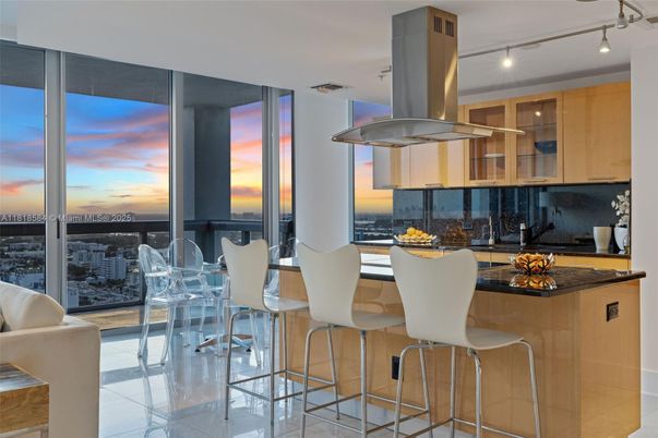 Dining room, Interior, Kitchen, Water