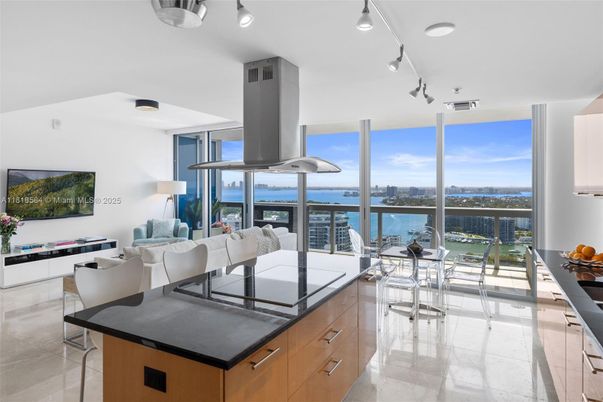 Dining room, Interior, Kitchen, Living room, Water