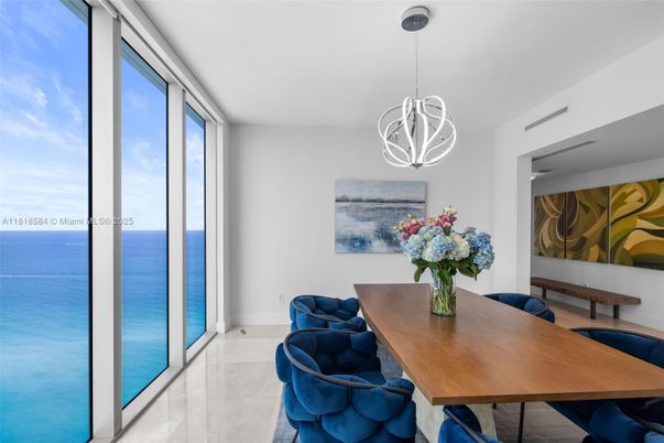 Dining room, Interior, Pendant Lights, Water