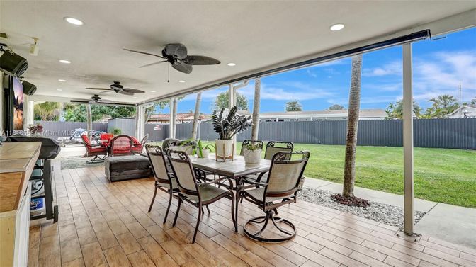 Exterior, Recessed Lighting