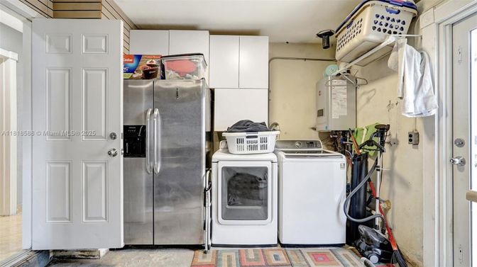 Interior, Washer