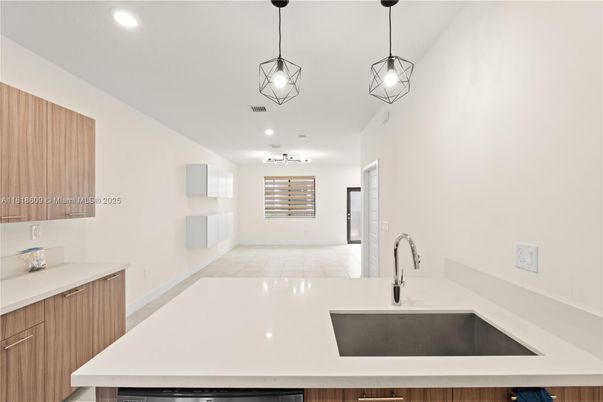 Interior, Kitchen, Pendant Lights, Recessed Lighting