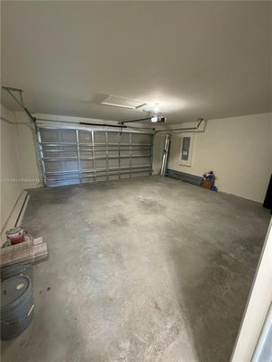 Garage, Interior