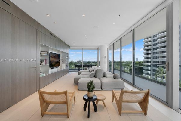 Interior, Living room, Recessed Lighting, Water
