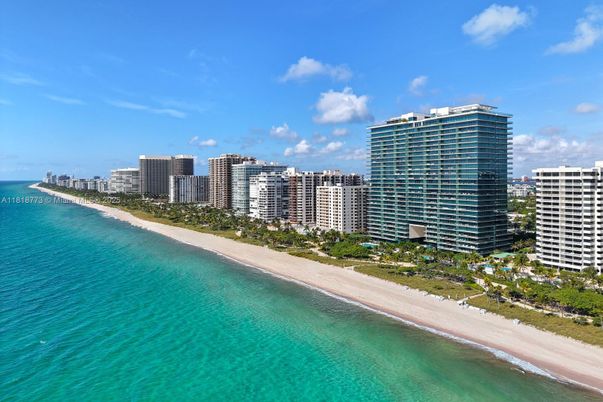 Exterior, Pool, Water, Skyline