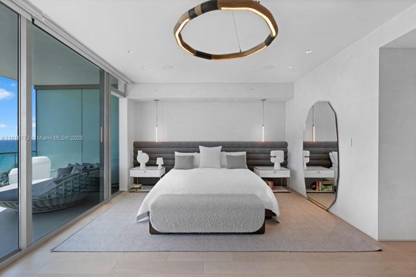 Bedroom, Interior, Pendant Lights, Recessed Lighting, Water