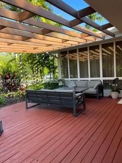 Exterior, Wood Texture Flooring