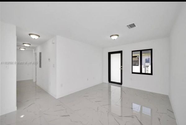 Empty room, Interior, Marble