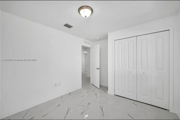 Empty room, Interior, Marble