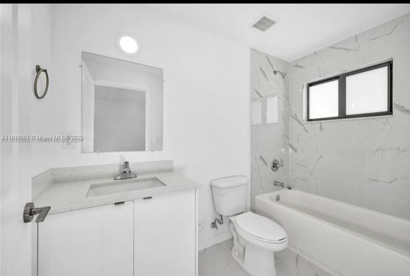 Bathroom, Interior, Marble, Marble Walls, Recessed Lighting