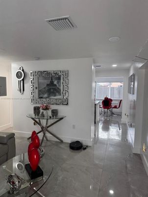 Dining room, Interior, Recessed Lighting