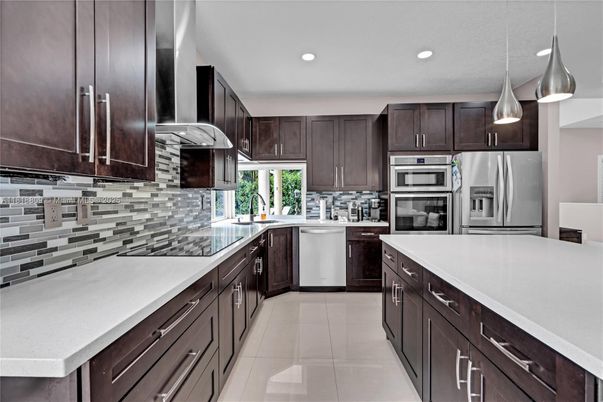 Interior, Kitchen, Pendant Lights, Recessed Lighting, Stainless Steel Appliances