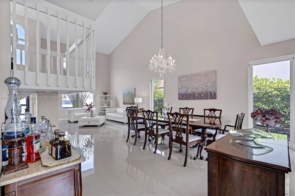 Chandelier, Dining room, Interior, Living room