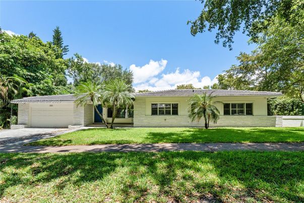 Attached, Backyard, Exterior, Facade, Ranch