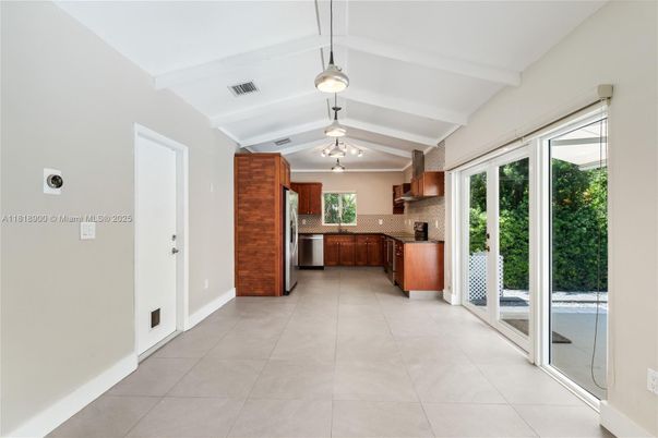 Interior, Kitchen, Pendant Lights, Stainless Steel Appliances
