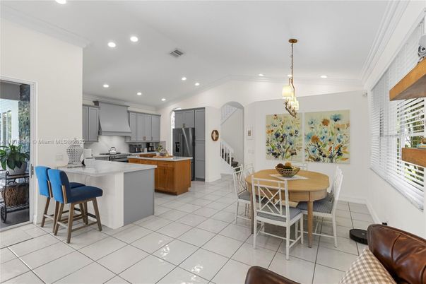 Dining room, Interior, Kitchen, Pendant Lights, Recessed Lighting