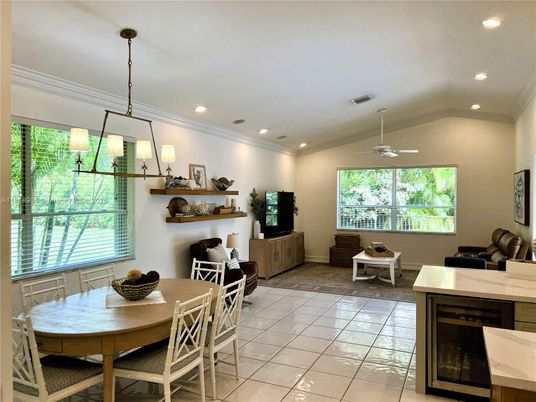 Dining room, Interior, Pendant Lights, Recessed Lighting