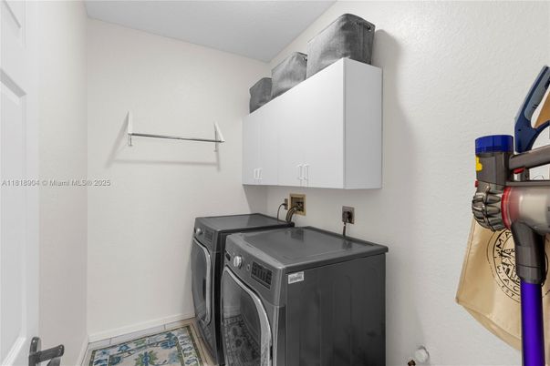 Interior, Washer