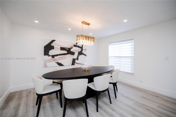 Chandelier, Dining room, Interior, Pendant Lights, Recessed Lighting, Wood Texture Flooring