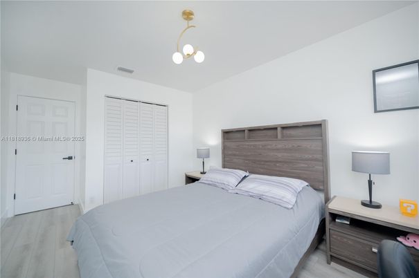 Bedroom, Interior, Pendant Lights, Wood Texture Flooring