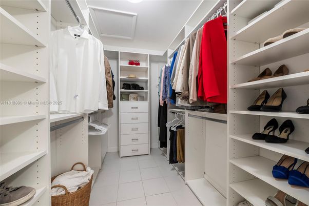 Interior, Walk-in Closets