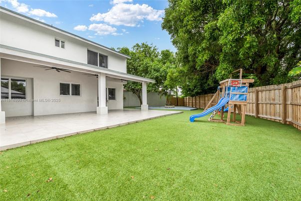 Backyard, Exterior, Playground