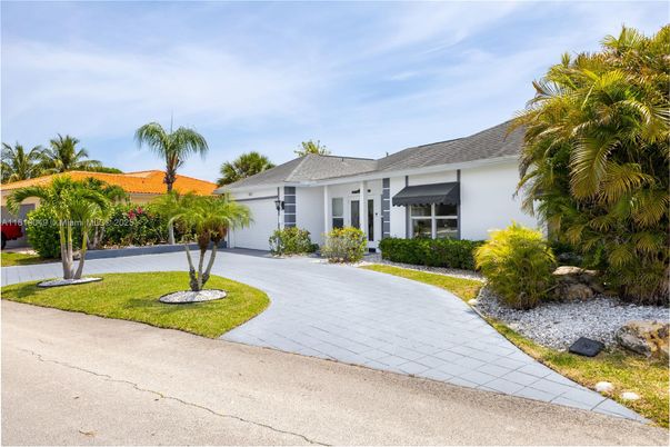 Attached, Backyard, Exterior, Facade, Ranch