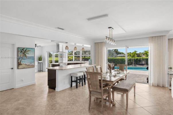 Dining room, Interior, Pendant Lights