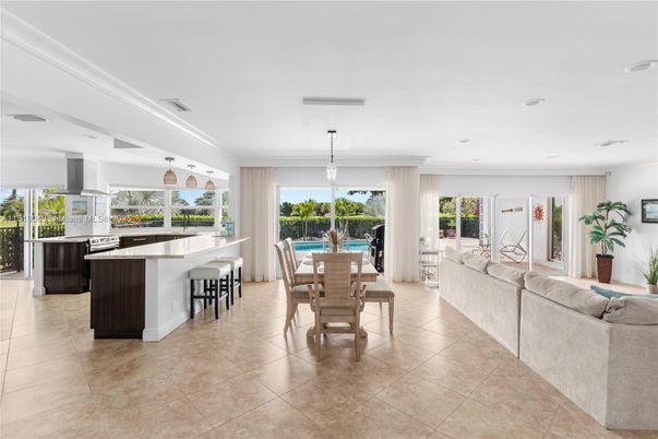 Dining room, Interior, Kitchen, Living room, Pendant Lights, Recessed Lighting
