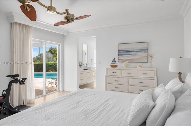 Bedroom, Fitness Equipment, Interior, Water