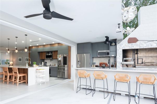 Interior, Kitchen, Pendant Lights, Recessed Lighting, Stainless Steel Appliances