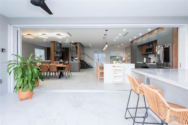 Dining room, Interior, Kitchen, Marble, Pendant Lights, Recessed Lighting, Stainless Steel Appliances